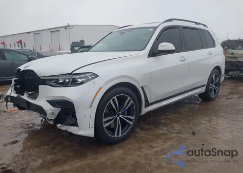 2022 BMW X7 xDrive40I z USA, uszkodzony, nr VIN 5UXCW2C05N9K70104
